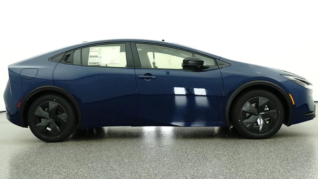 New 2026 Toyota Prius Plug-In Hybrid FWD image 27