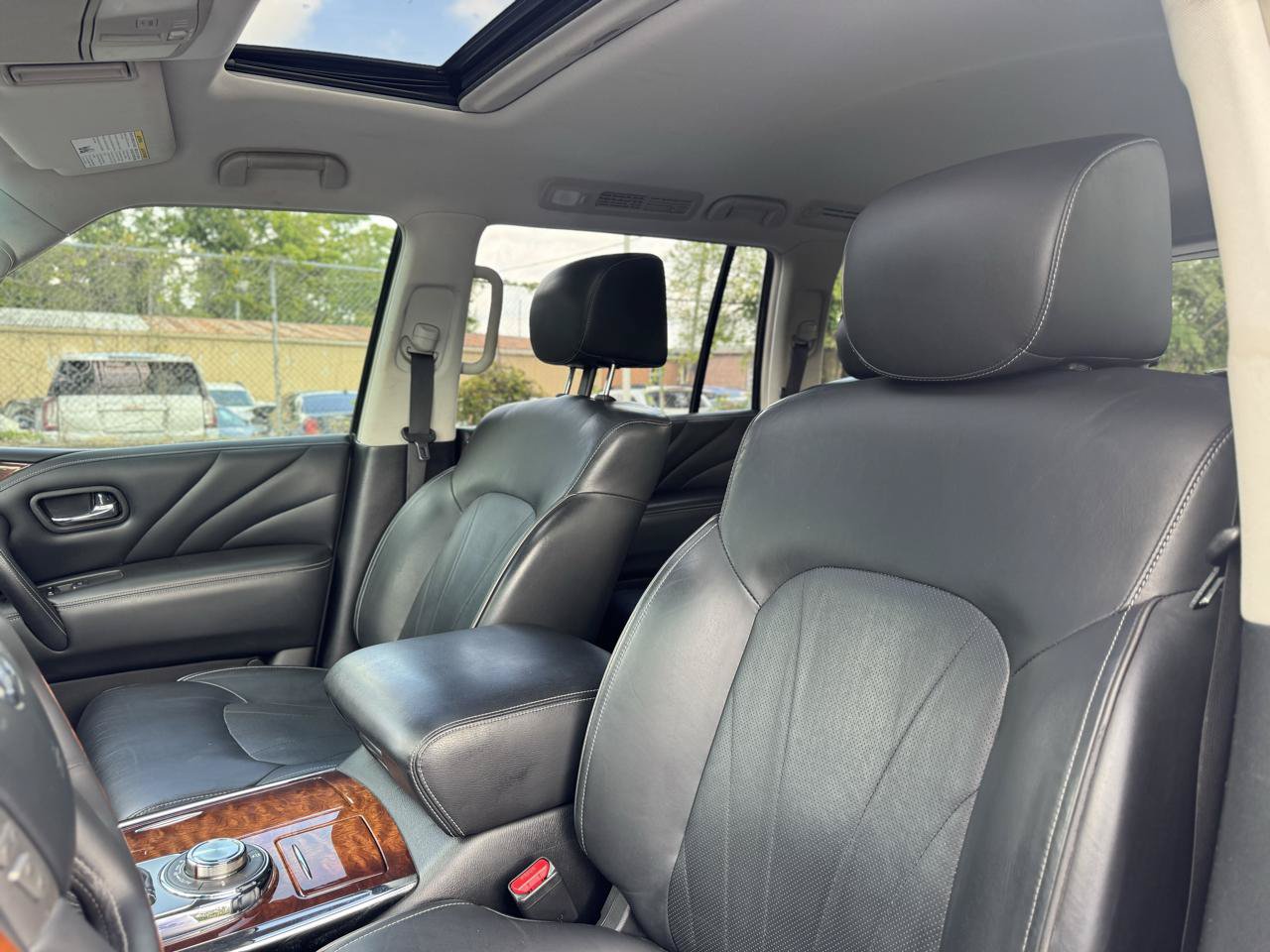 Used 2016 INFINITI QX80 4WD image 12
