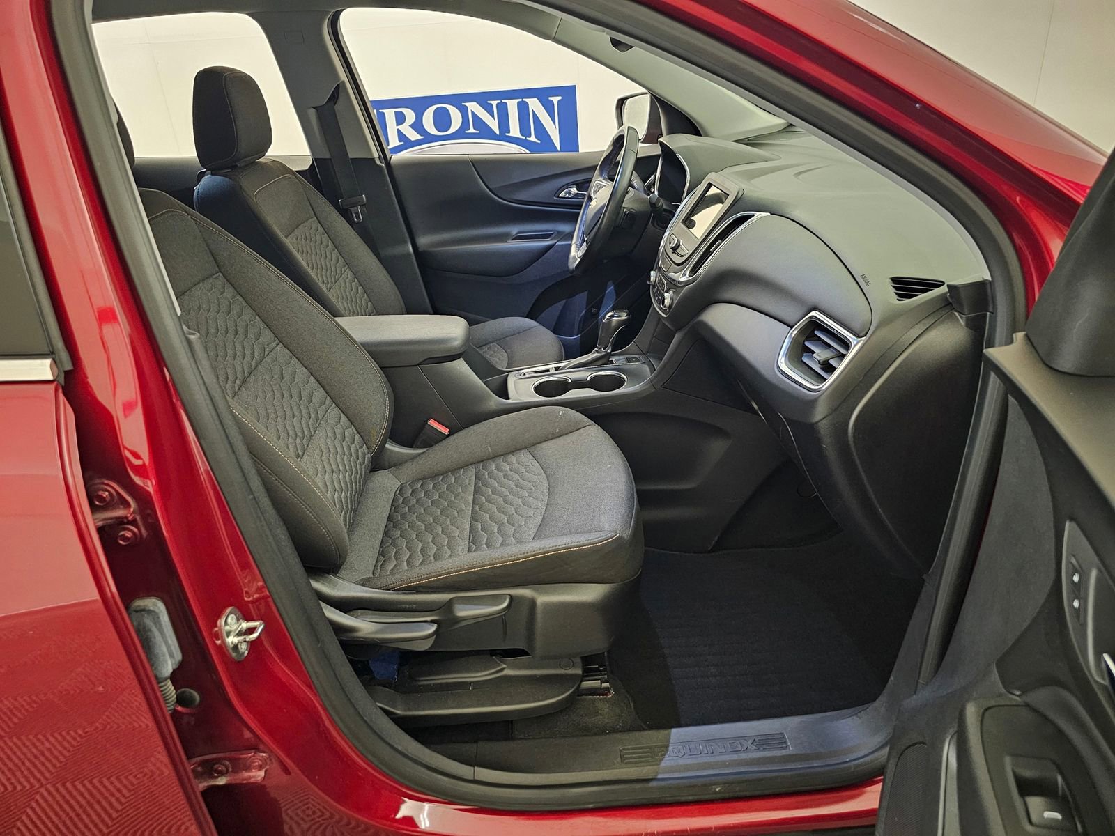 Used 2019 Chevrolet Equinox LT AWD/4WD image 27