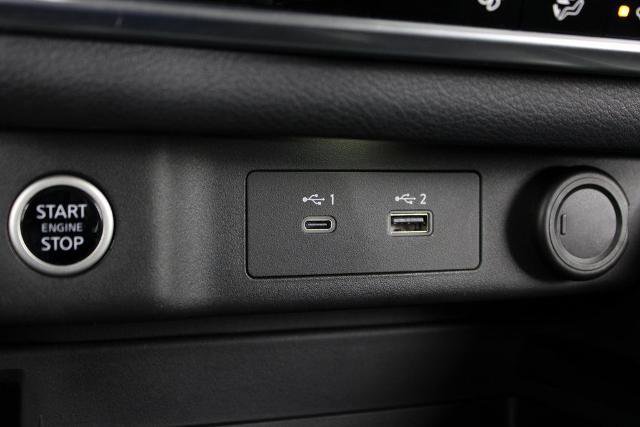 Certified 2022 Nissan Rogue SV image 25