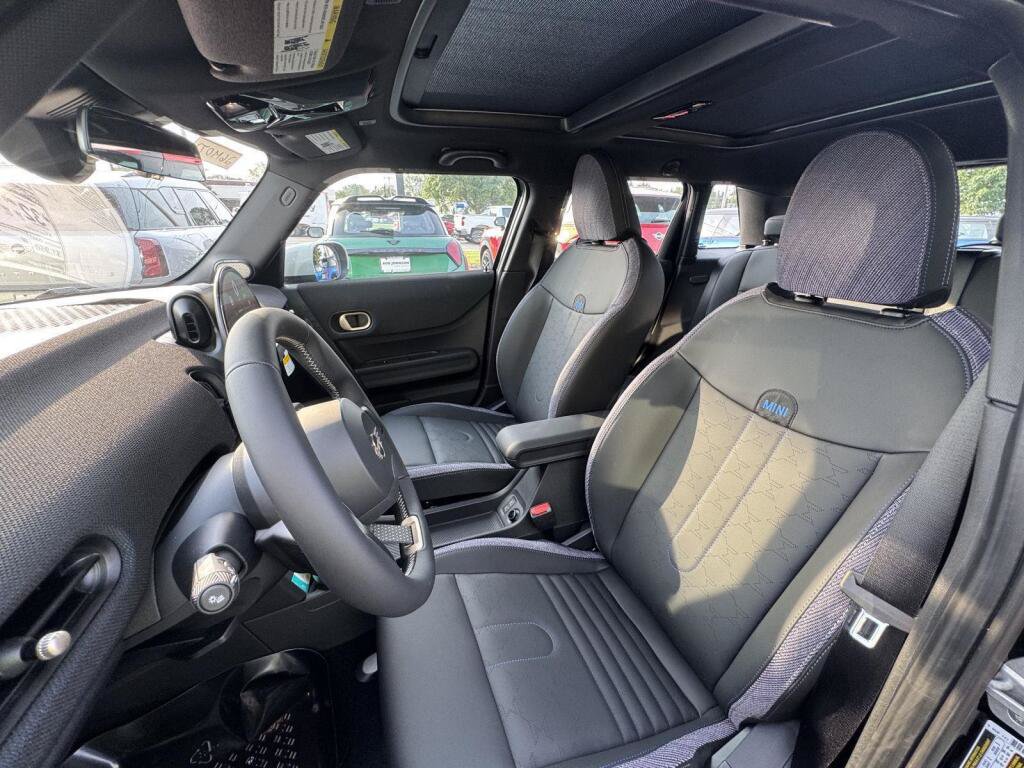 New 2026 MINI Cooper S FWD image 2