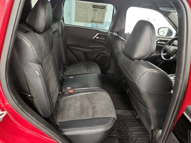Used 2023 Mitsubishi Outlander Ralliart AWD/4WD image 32