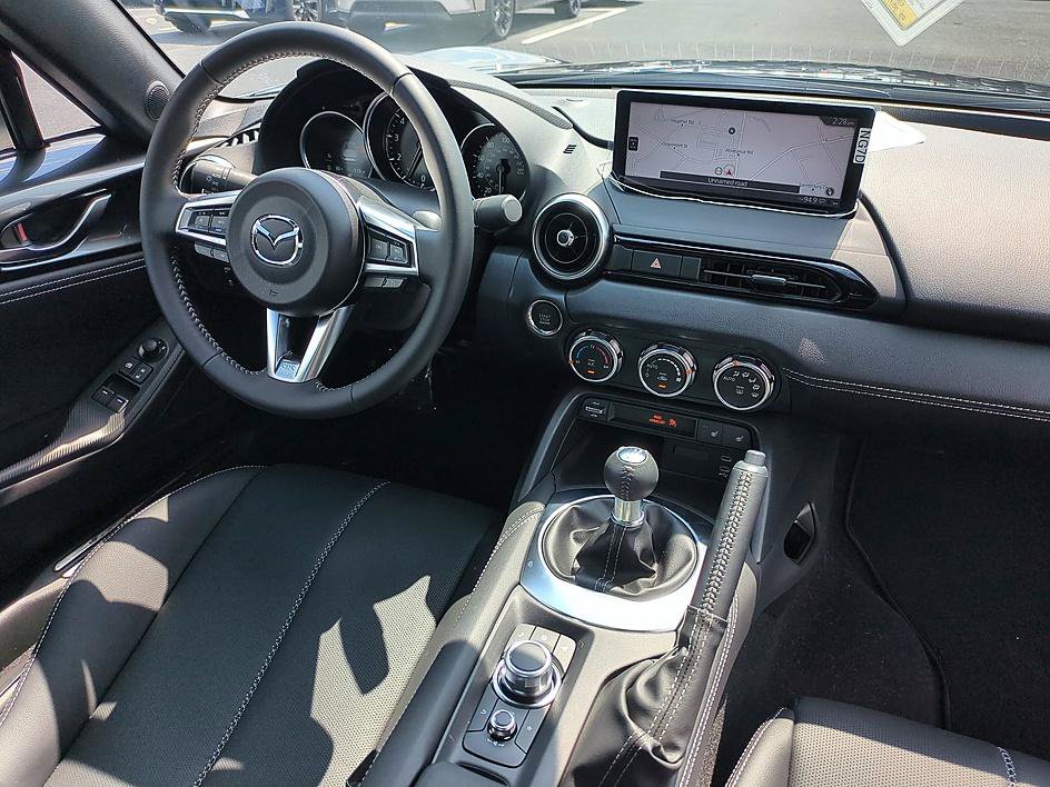 New 2026 MAZDA MX-5 Miata RF Grand Touring RWD image 29