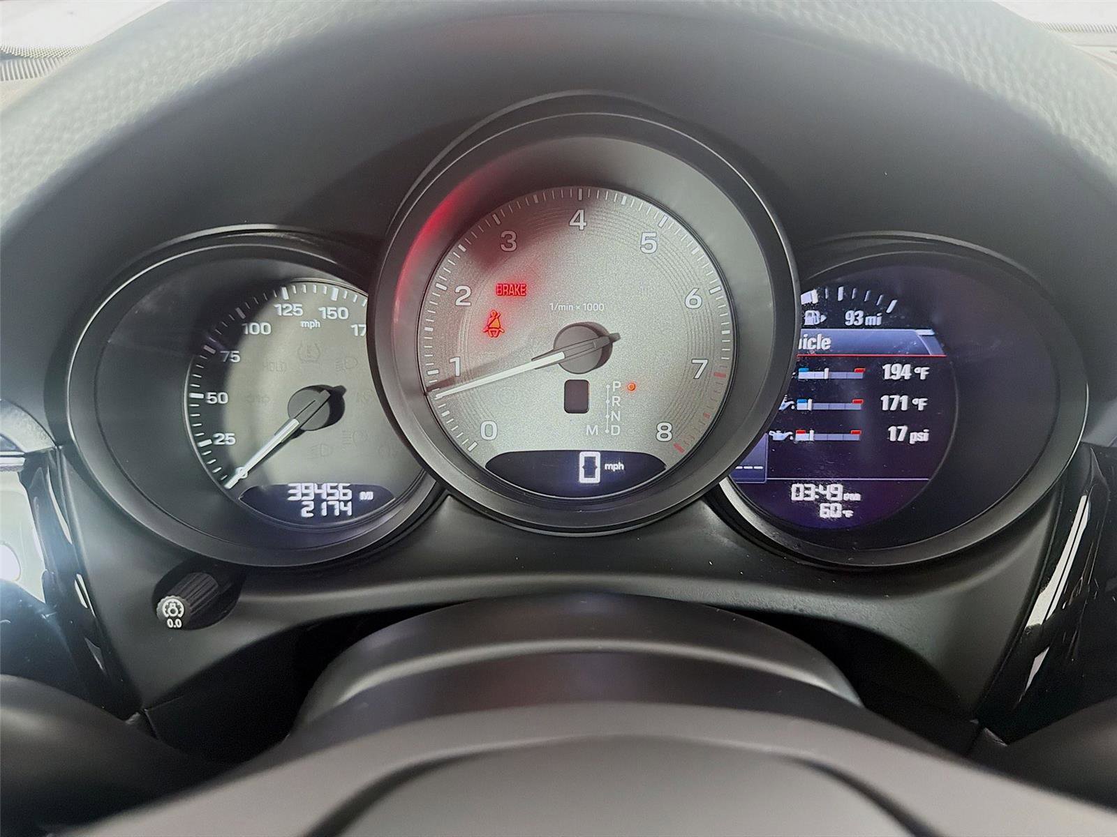 Certified 2023 Porsche Macan S AWD/4WD image 15