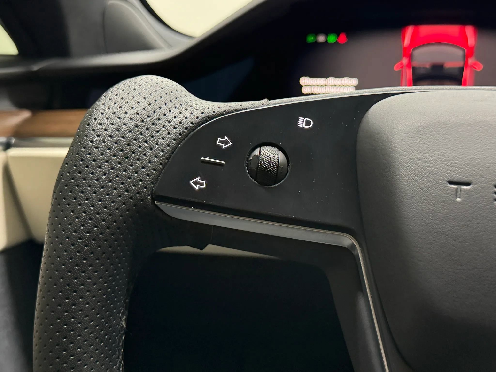 Used 2021 Tesla Model S Plaid image 18