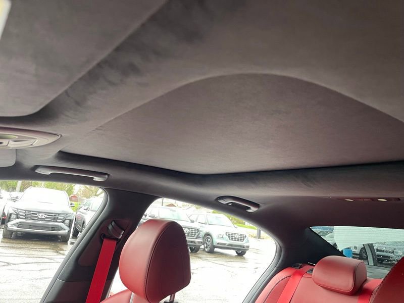 Used 2023 Genesis G70 3.3T w/ Sport Prestige Package image 5