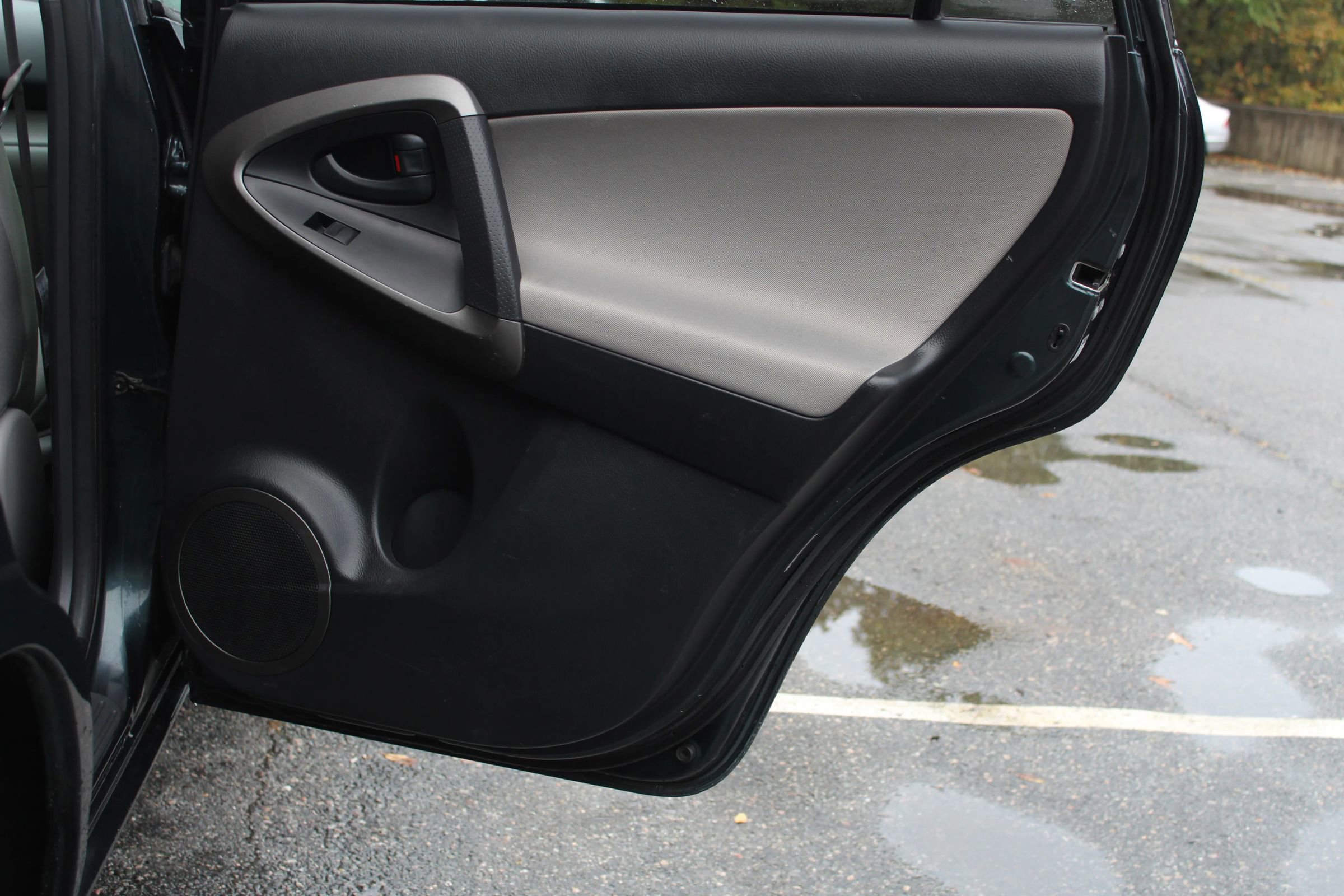 Used 2010 Toyota RAV4 4WD image 16