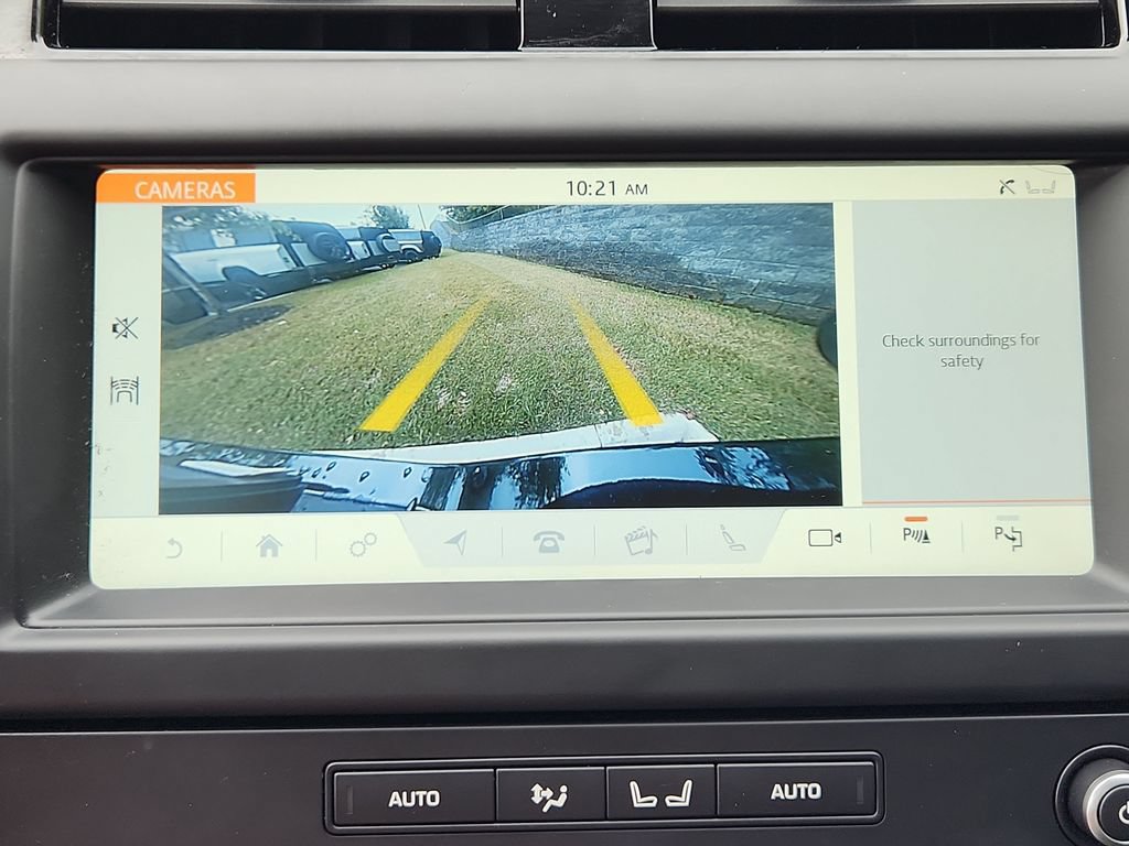 Used 2020 Land Rover Discovery Landmark AWD/4WD image 23