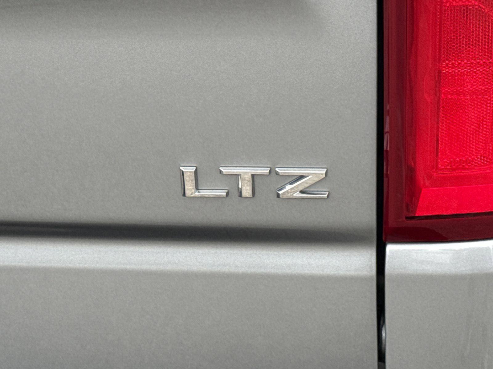 Used 2025 Chevrolet Silverado 1500 LTZ image 8