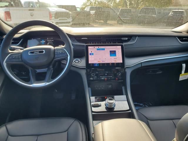 New 2025 Jeep Grand Cherokee L Limited image 27