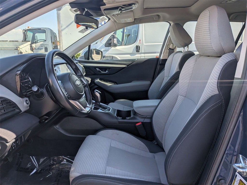 Used 2025 Subaru Outback Premium image 16