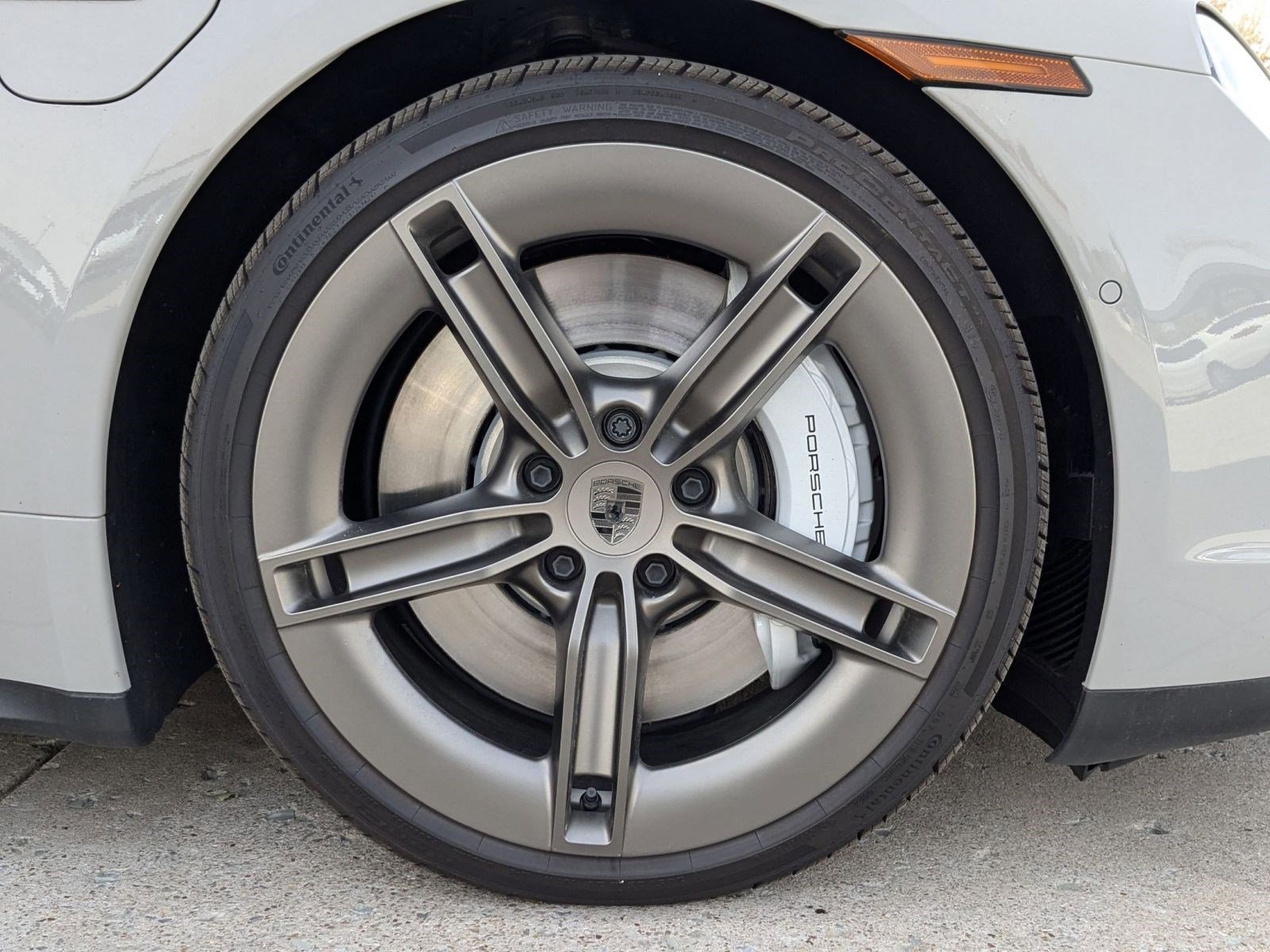 New 2025 Porsche Taycan Turbo AWD/4WD image 29