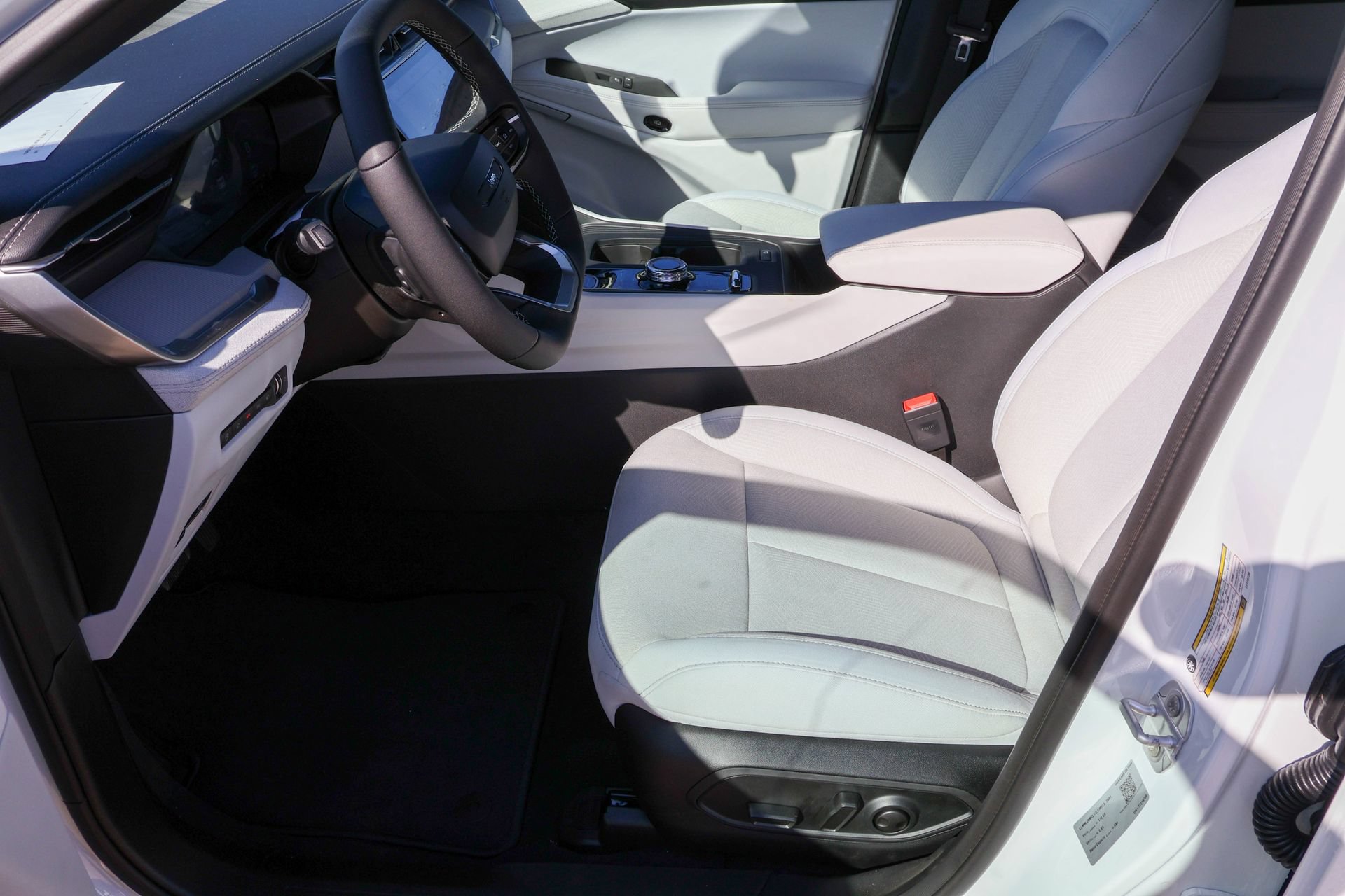 New 2026 Jeep Cherokee Laredo AWD/4WD image 5