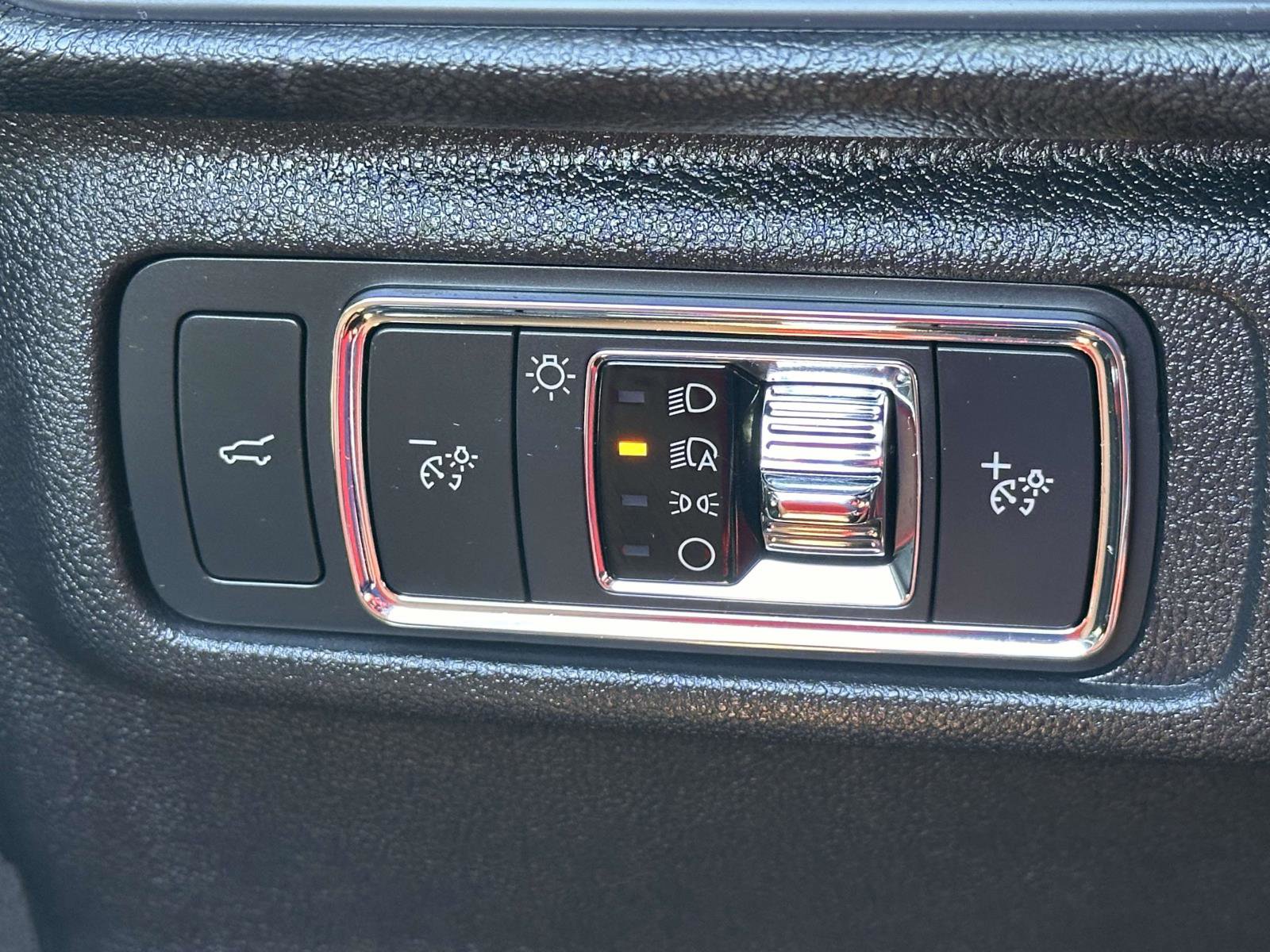 Used 2022 Lincoln Corsair AWD w/ Equipment Group 101A image 22