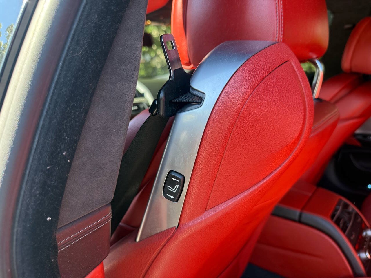 Used 2017 BMW M6 Gran Coupe RWD image 24