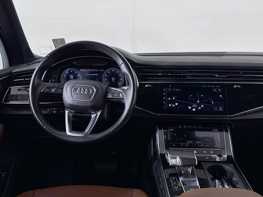 Used 2022 Audi Q7 2.0T Premium Plus w/ Premium Plus Package AWD/4WD image 13