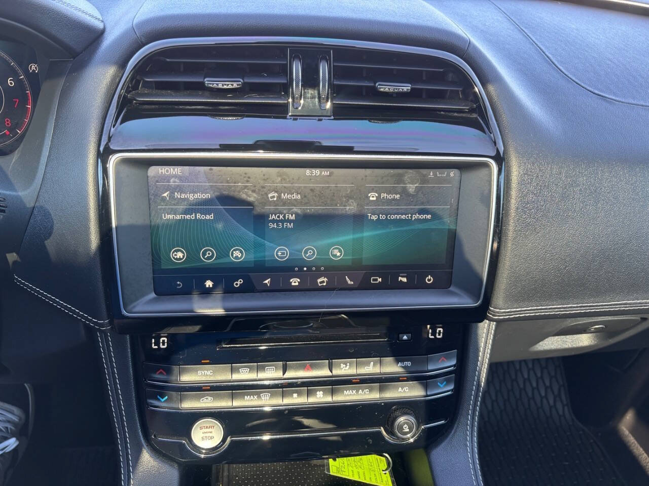 Used 2019 Jaguar F-PACE R-Sport AWD/4WD image 11