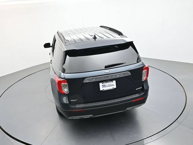 Used 2023 Ford Explorer XLT w/ Equipment Group 202A AWD/4WD image 39