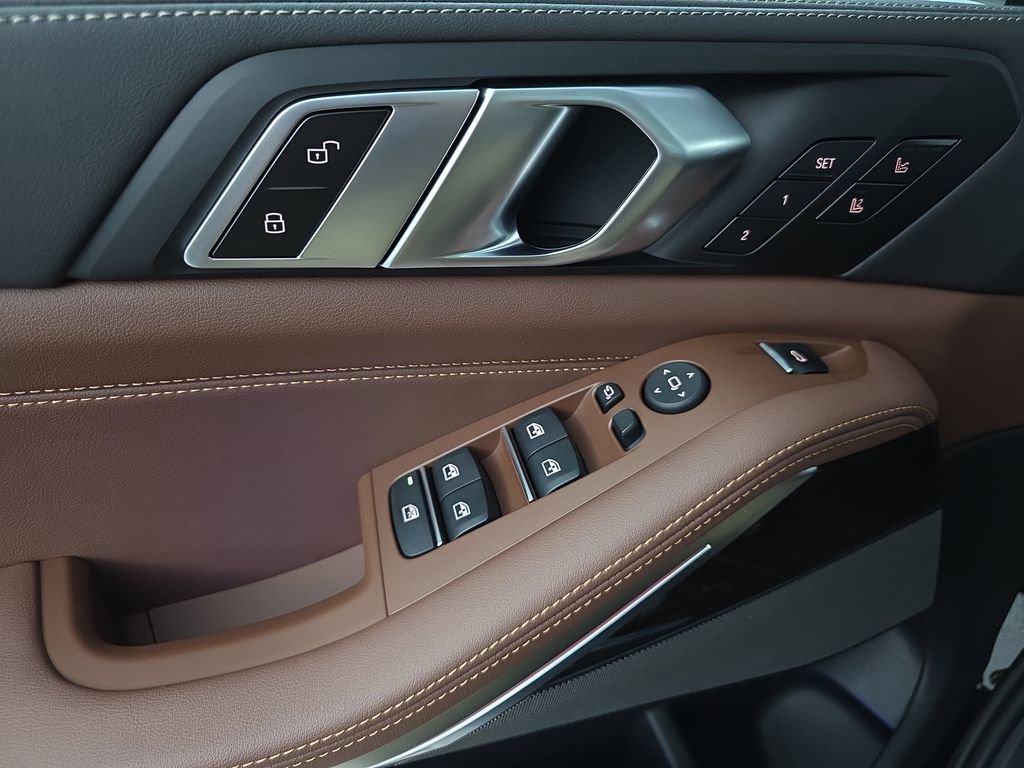 New 2026 BMW X5 xDrive40i w/ Executive Package image 27