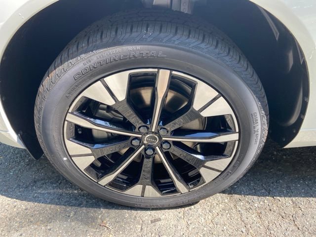 New 2026 Volvo XC60 T8 Plus w/ Protection Package Premier AWD/4WD image 10
