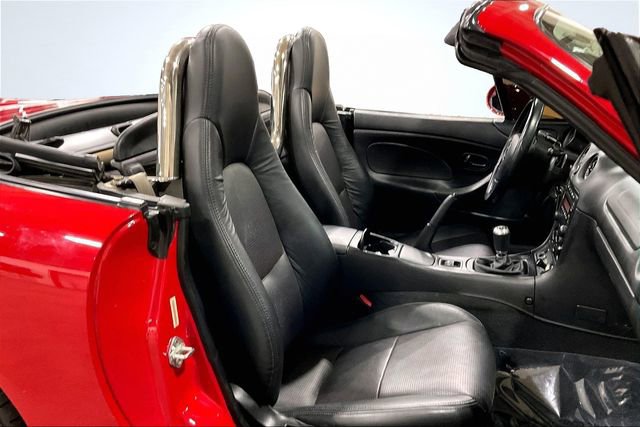 Used 2002 MAZDA MX-5 Miata image 7