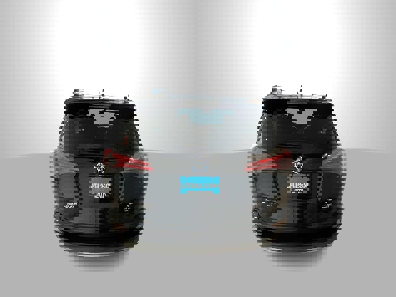 Used 2017 Toyota RAV4 SE w/ Advanced Technology Package image 7