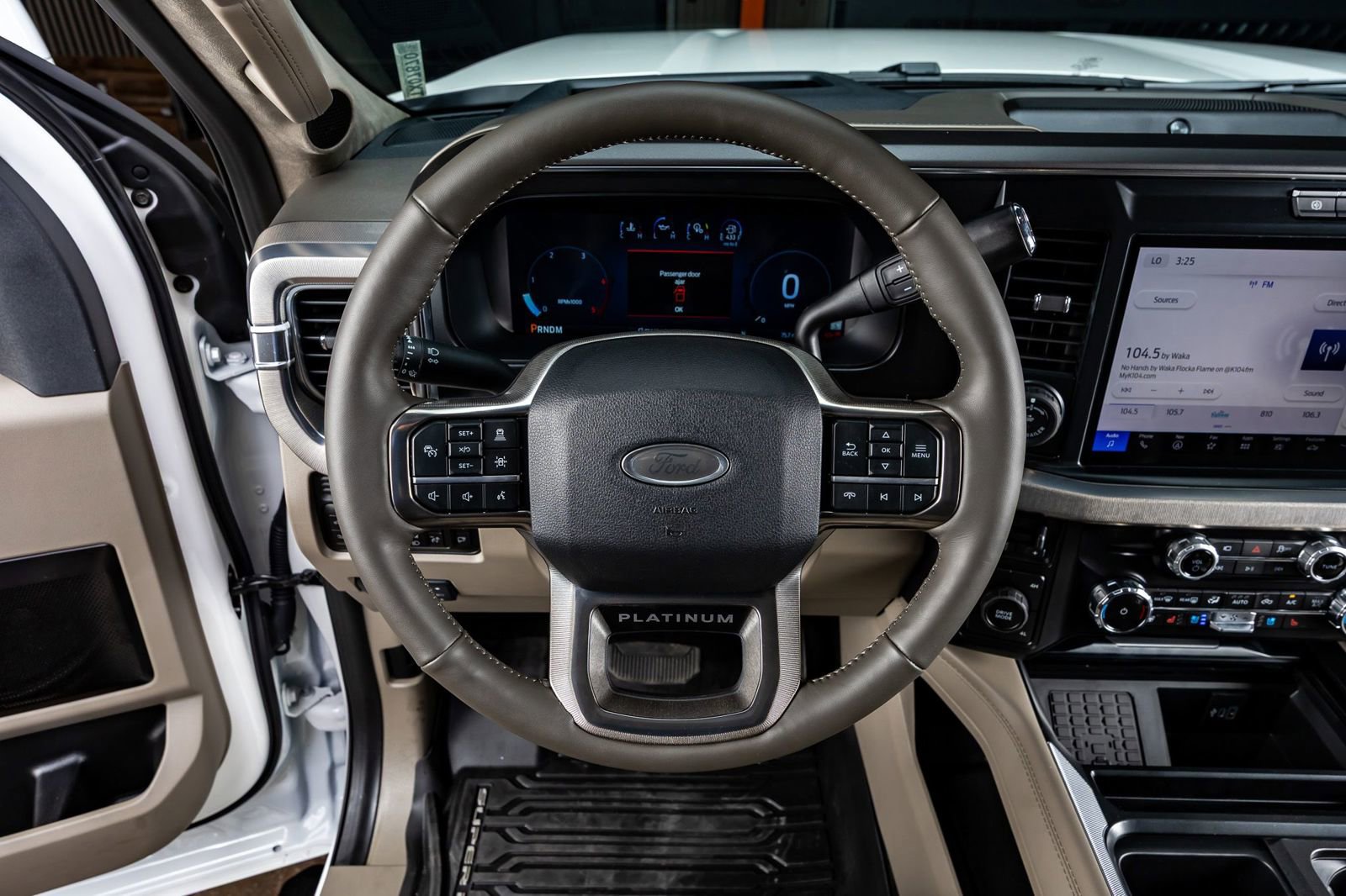 Used 2026 Ford F450 Platinum w/ Platinum Plus Package image 18