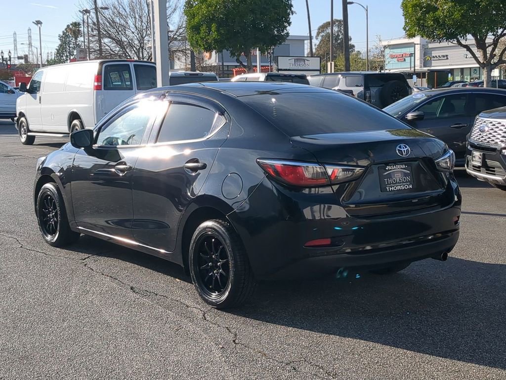 Used 2017 Toyota Yaris iA image 4
