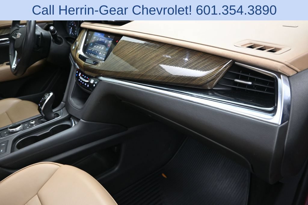 Used 2020 Cadillac XT6 Premium Luxury w/ Platinum Package FWD image 24