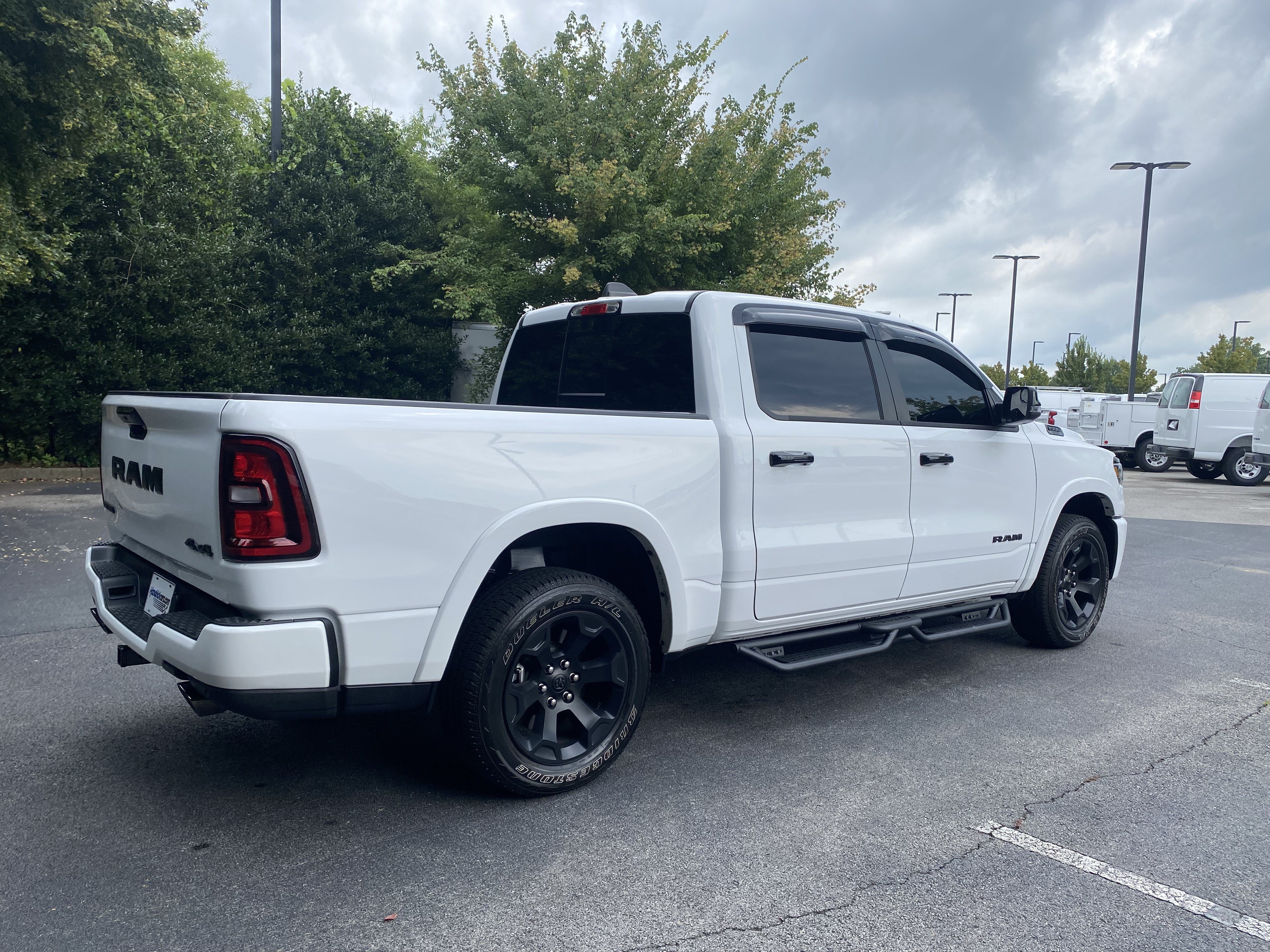 Used 2025 RAM 1500 Big Horn AWD/4WD image 9