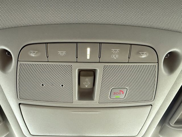 Used 2023 INFINITI QX80 Luxe w/ All-Season Package image 23