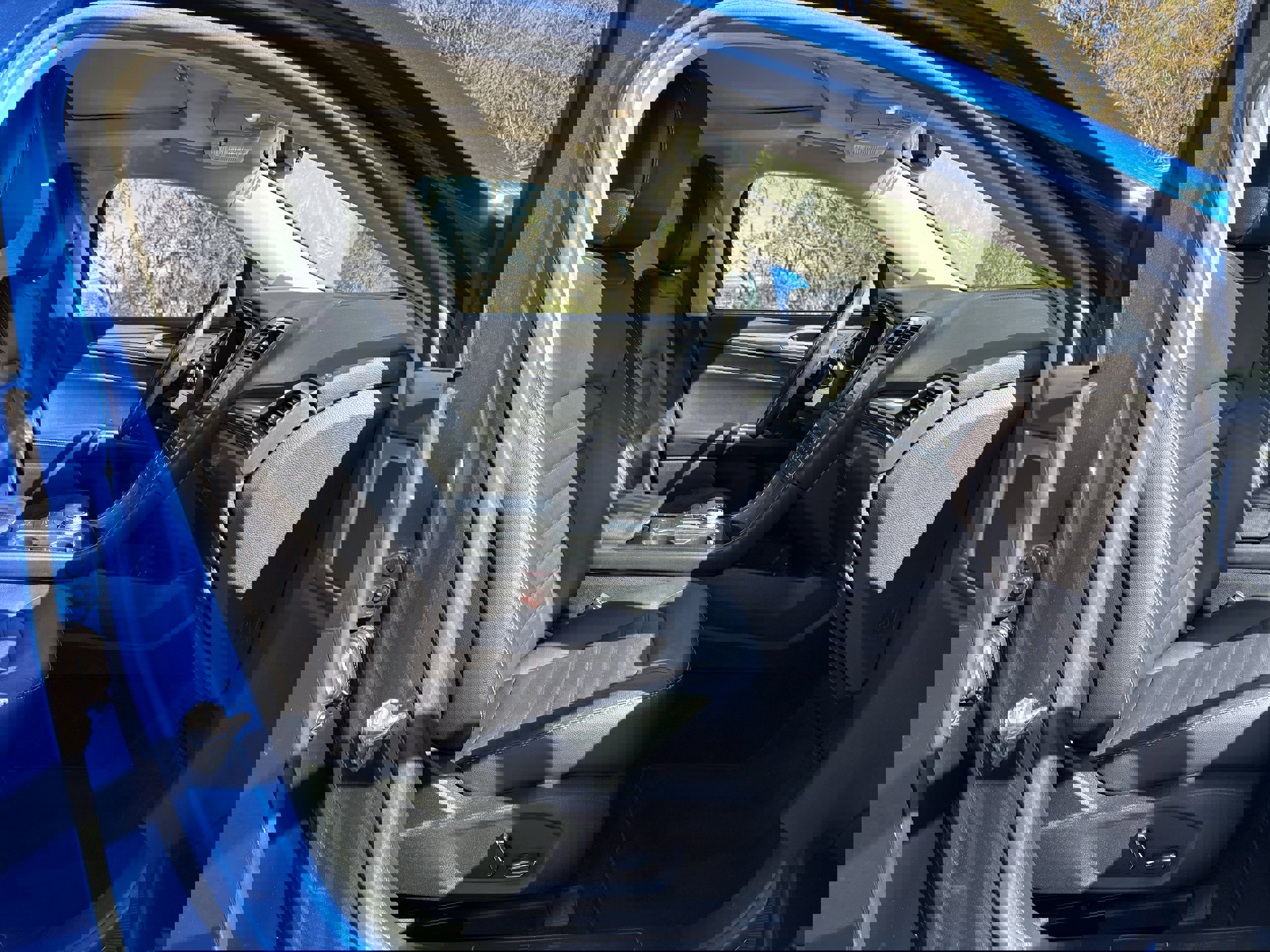 Used 2017 Ford Fusion SE w/ Fusion SE Technology Package image 29