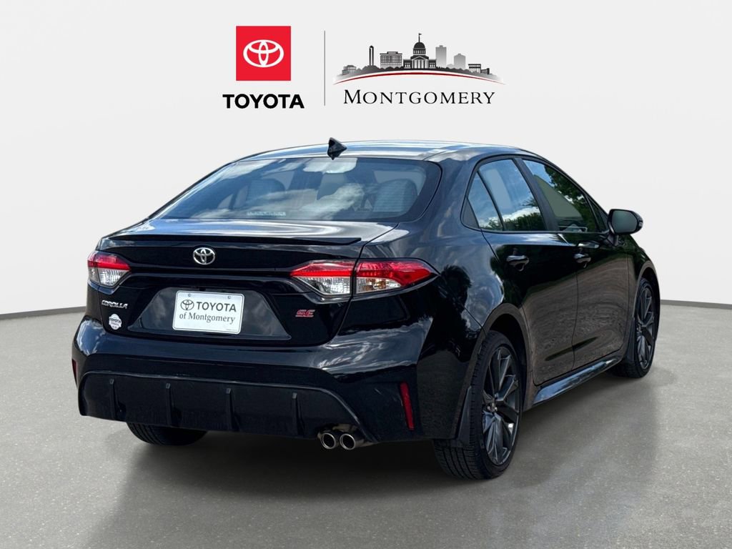 Used 2025 Toyota Corolla SE image 3