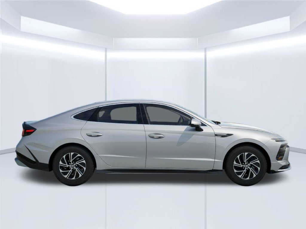 New 2026 Hyundai Sonata Blue FWD image 7