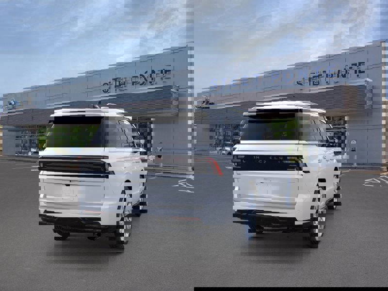 New 2025 Lincoln Navigator Reserve image 7