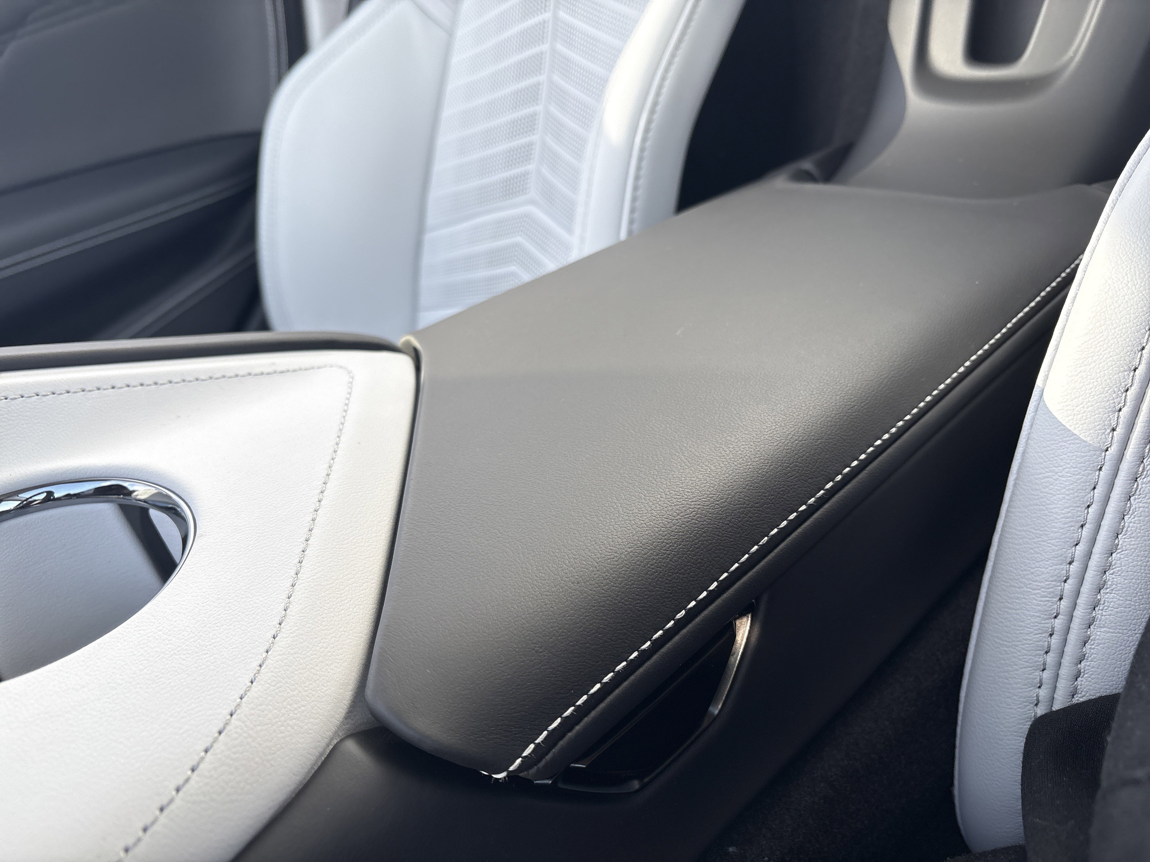 Used 2026 Chevrolet Corvette Z06 w/ Stealth Interior Trim Package image 19