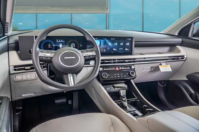 New 2026 Hyundai Tucson SEL Plus AWD/4WD image 11