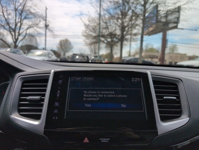 Used 2017 Honda Pilot Touring image 12