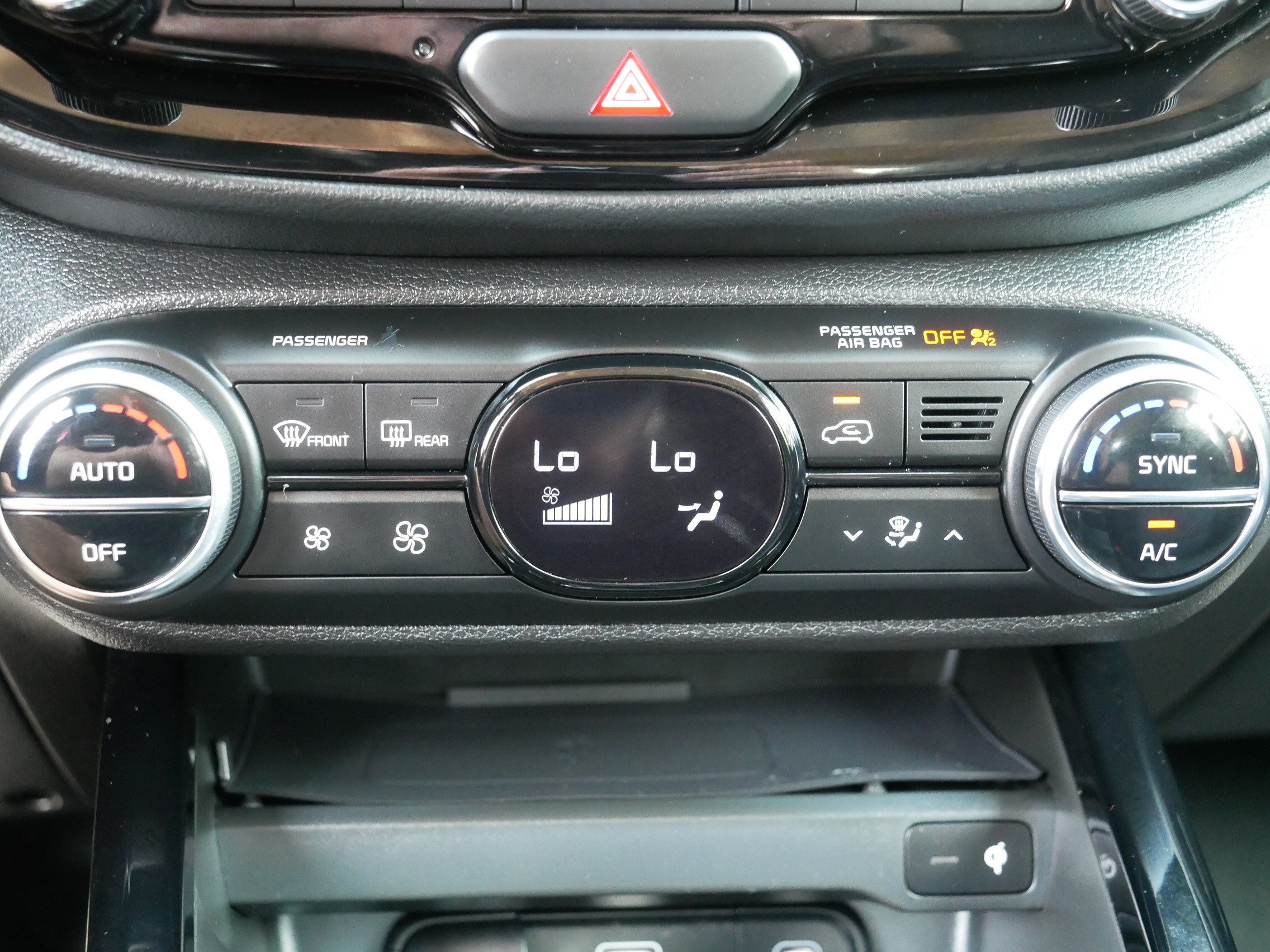 Certified 2024 Kia Soul S FWD image 23