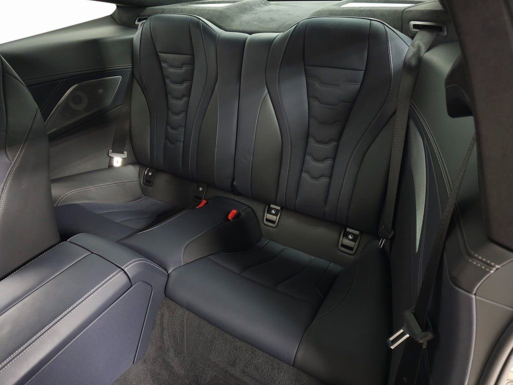 Used 2024 BMW M850i xDrive Coupe image 39