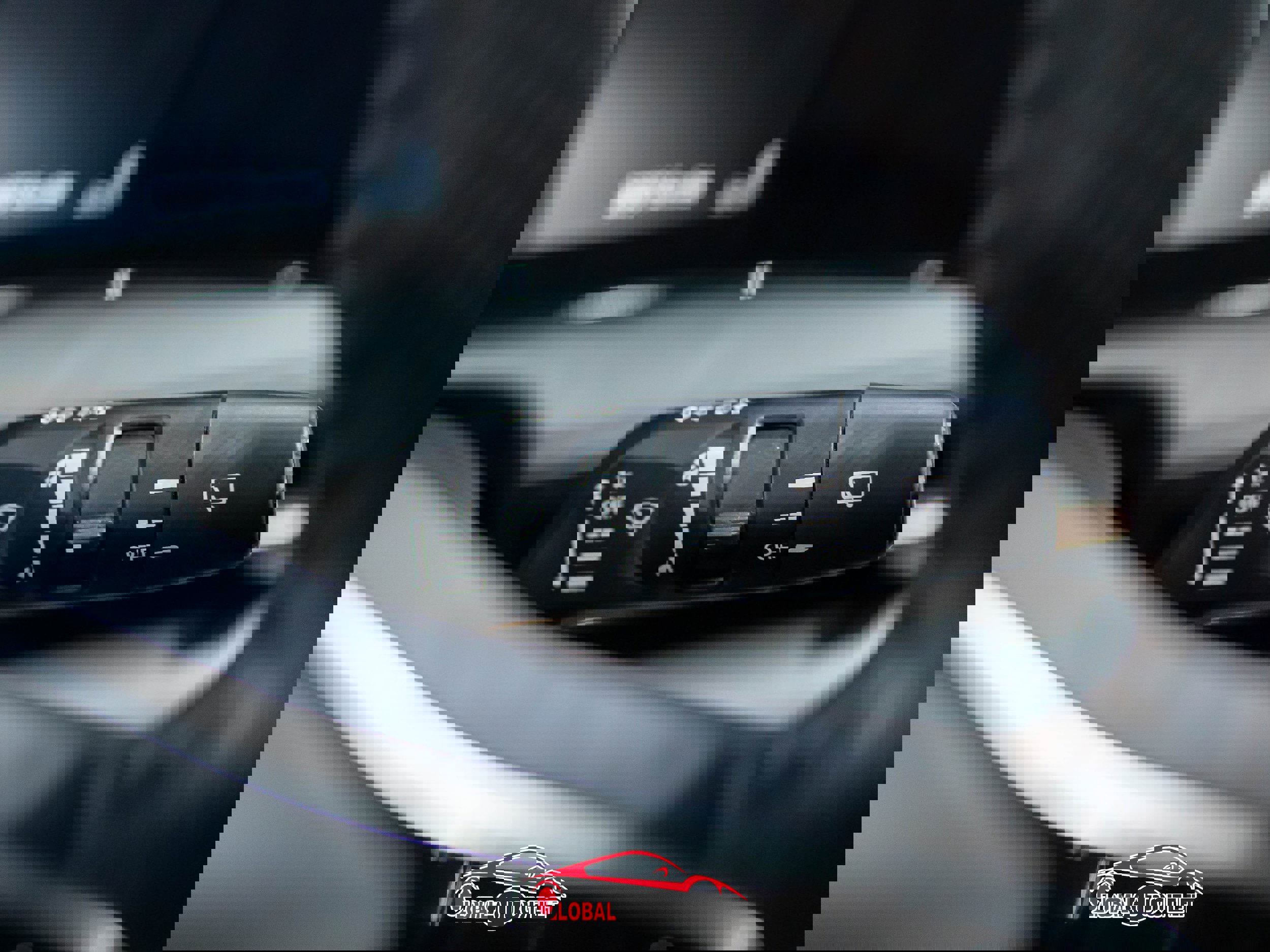 Used 2023 Nissan Ariya AWD image 27