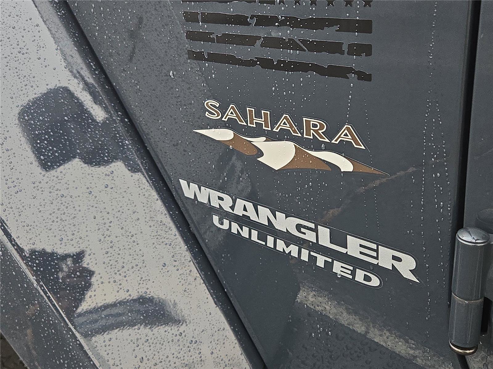 Used 2017 Jeep Wrangler Unlimited Sahara w/ Connectivity Group image 24