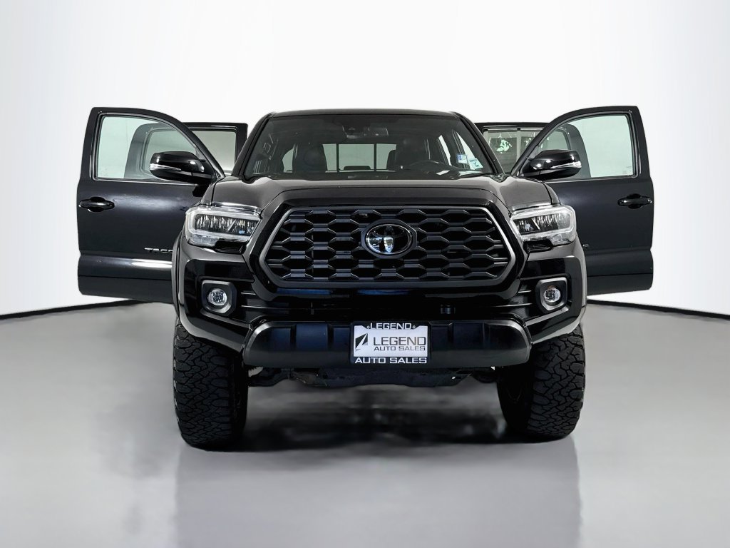 Used 2020 Toyota Tacoma TRD Off-Road w/ TRD Premium Off Road Package AWD/4WD image 24