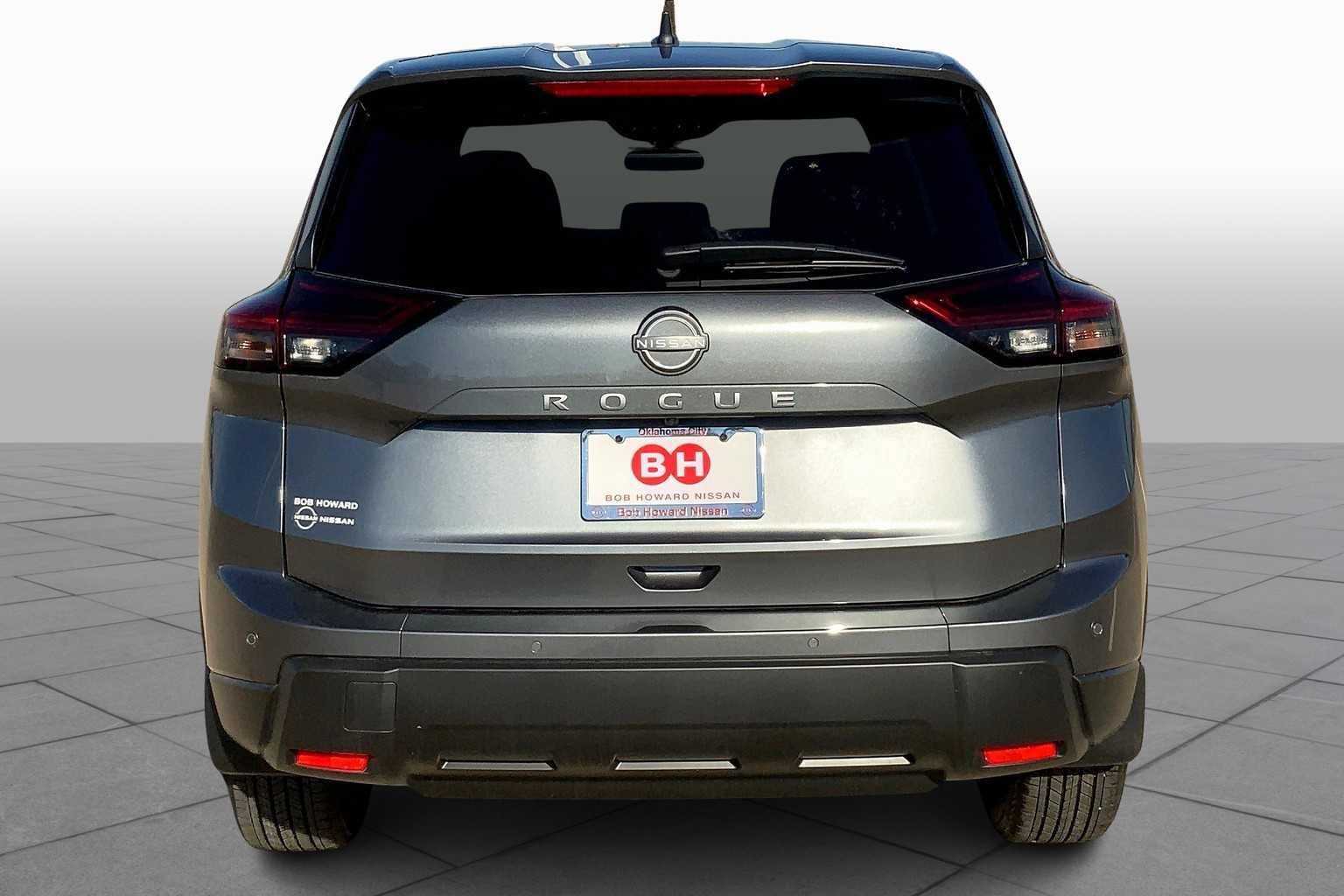 Certified 2025 Nissan Rogue S FWD image 4