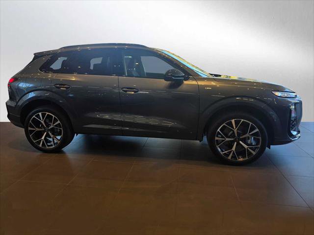 New 2026 Audi Q3 quattro 2.0T image 2