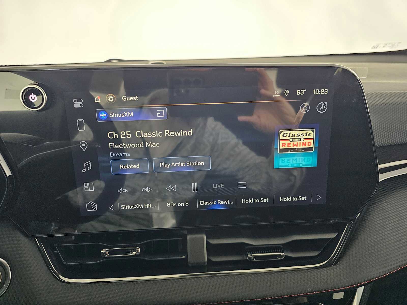 New 2026 Chevrolet Equinox RS w/ Safety and Technology Package FWD image 25