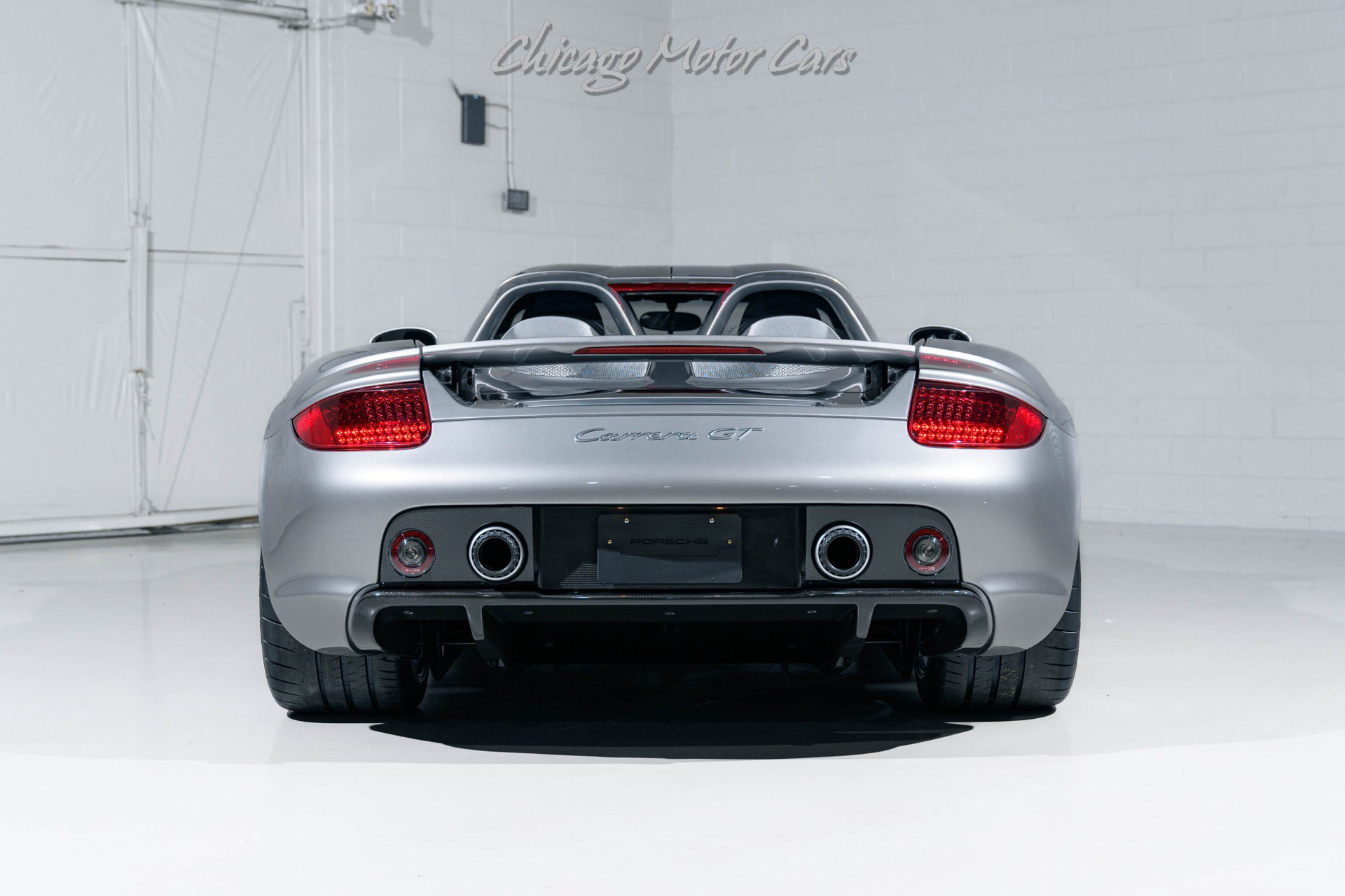 Used 2005 Porsche Carrera GT RWD image 5