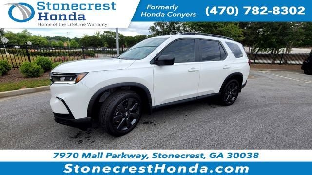 Used 2025 Honda Pilot Sport image 1