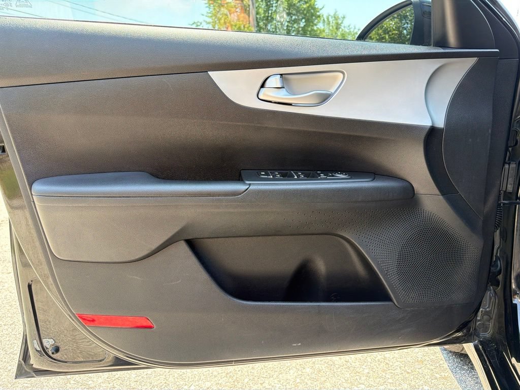 Certified 2023 Kia Forte LXS FWD image 12