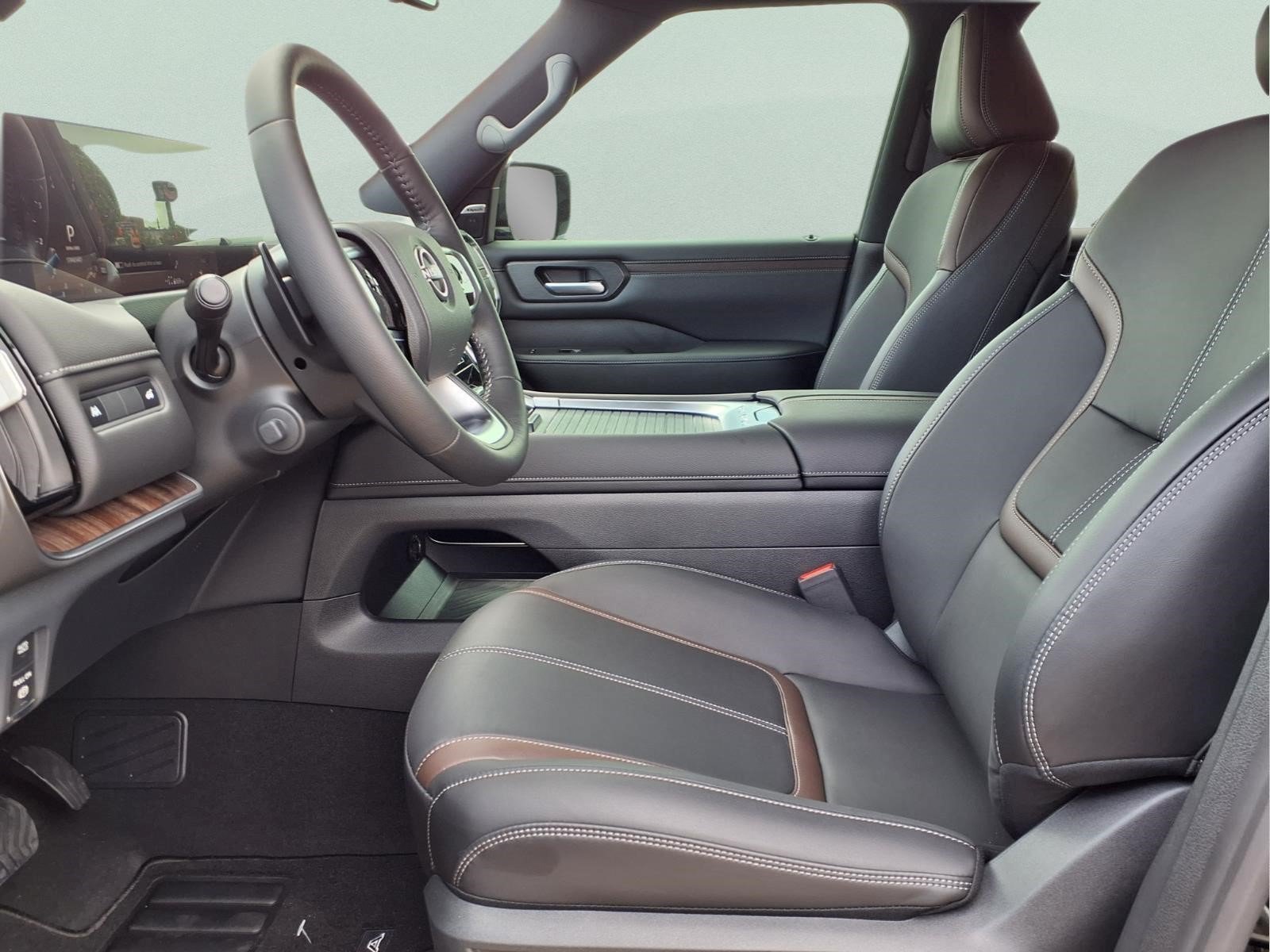 New 2026 Nissan Armada SL w/ Captain's Chari Seat Package AWD/4WD image 10